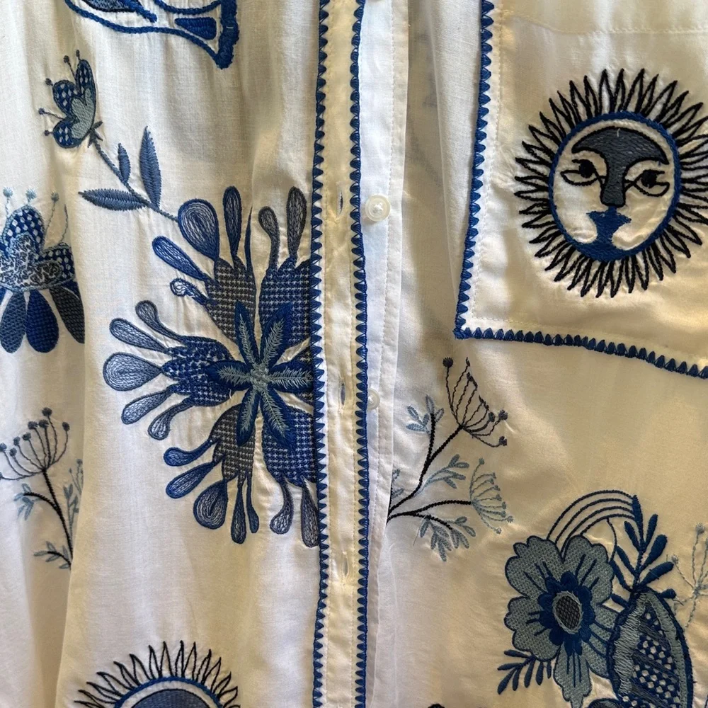 Johnny Was White Shirt with Blue Embroidery - Picture 4 of 15